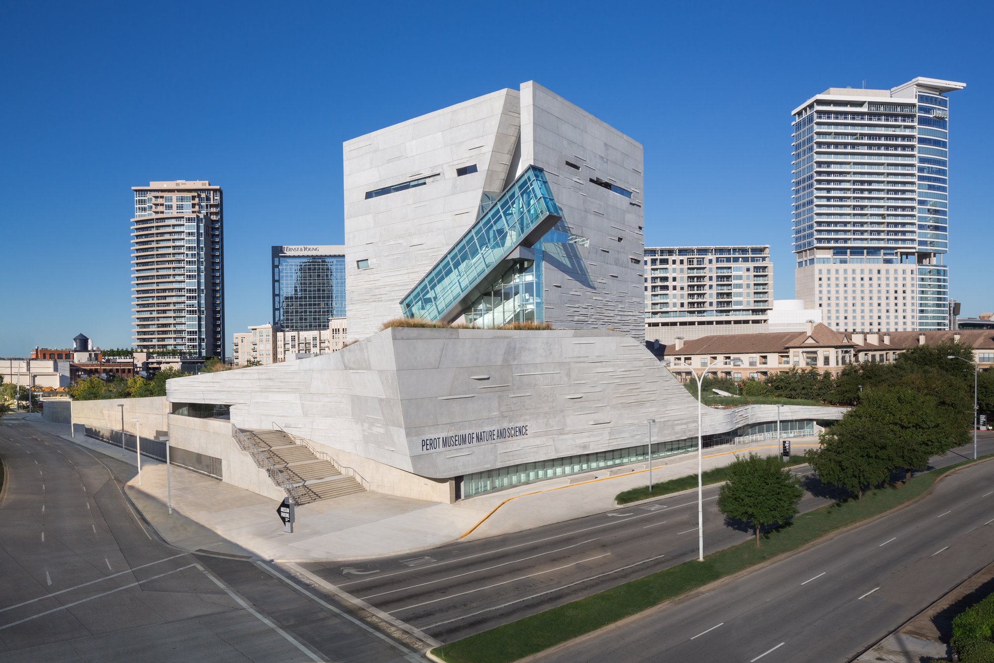 History centre. Музее природы и науки Perot в Далласе. Музей искусств Далласа. Museum of nature and Science том Мейн. Даллас (Техас).